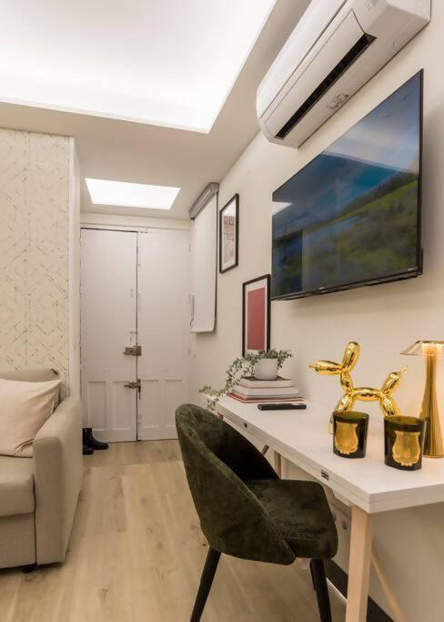 Apartamento Plaza Cibeles Gran Viacolon Madrid Exterior foto